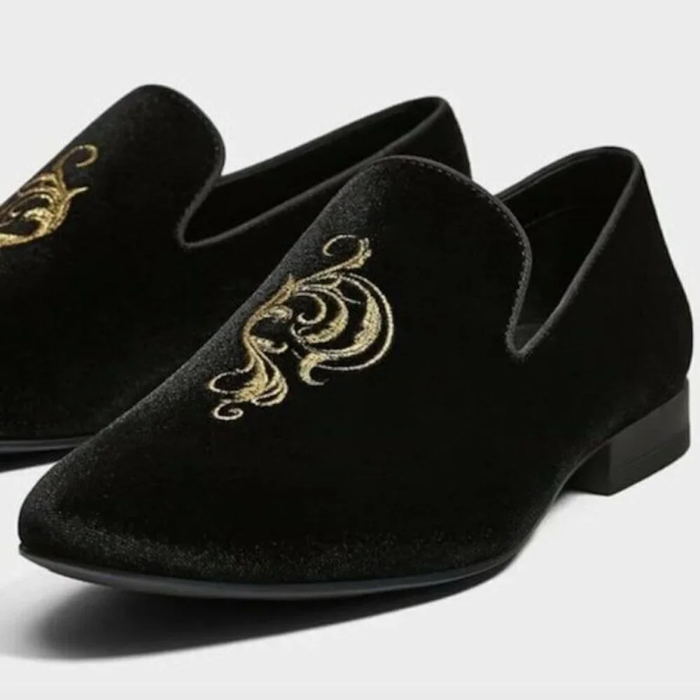 NWOB Zara Velvet Embroidered Smoking Loafers